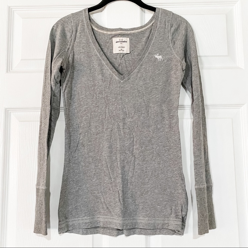 Abercrombie long sleeve v-neck ‘cute stretch’